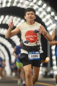 BIB: 41686
                            <button type="button" onclick="openModal(20350798)" class="btn btn-primary btn-sm float-right btn-popup" data-toggle="modal" data-target=".modal-high-quality">
                        <i class="fas fa-shopping-cart"></i> Add to Cart
                    </button>
                                            <button type="button" onclick="isThisMe(20350798, true)" class="btn btn-success btn-sm float-right btn-popup btn-isme hidden" data-toggle="tooltip" data-placement="bottom" title="นี่คือรูปของคุณใช่ไหม คลิกที่นี่เพื่อเอาเข้าอัลบั้ม">
                        <i class="fas fa-plus"></i> Add to album
                    </button>
                    <button type="button" onclick="isThisMe(20350798, false)" class="btn btn-warning btn-sm float-right btn-popup btn-isnotme hidden">
                        <i class="fas fa-ban"></i> Remove from album
                    </button>